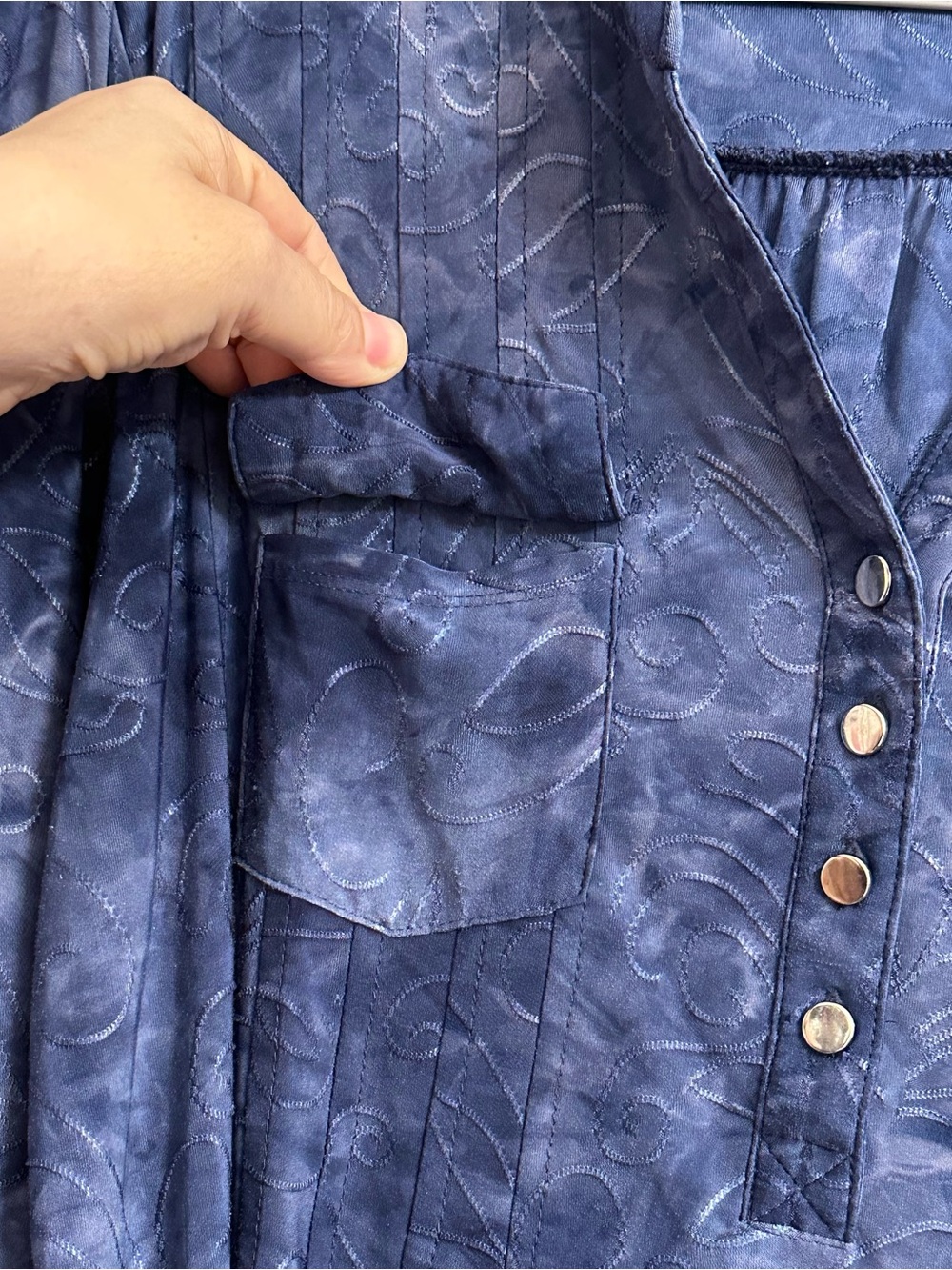 Cocomo Cloudy Navy Swirl Patterned V-Neck Button-Front Roll Tab Henley Top - Picture 6 of 8